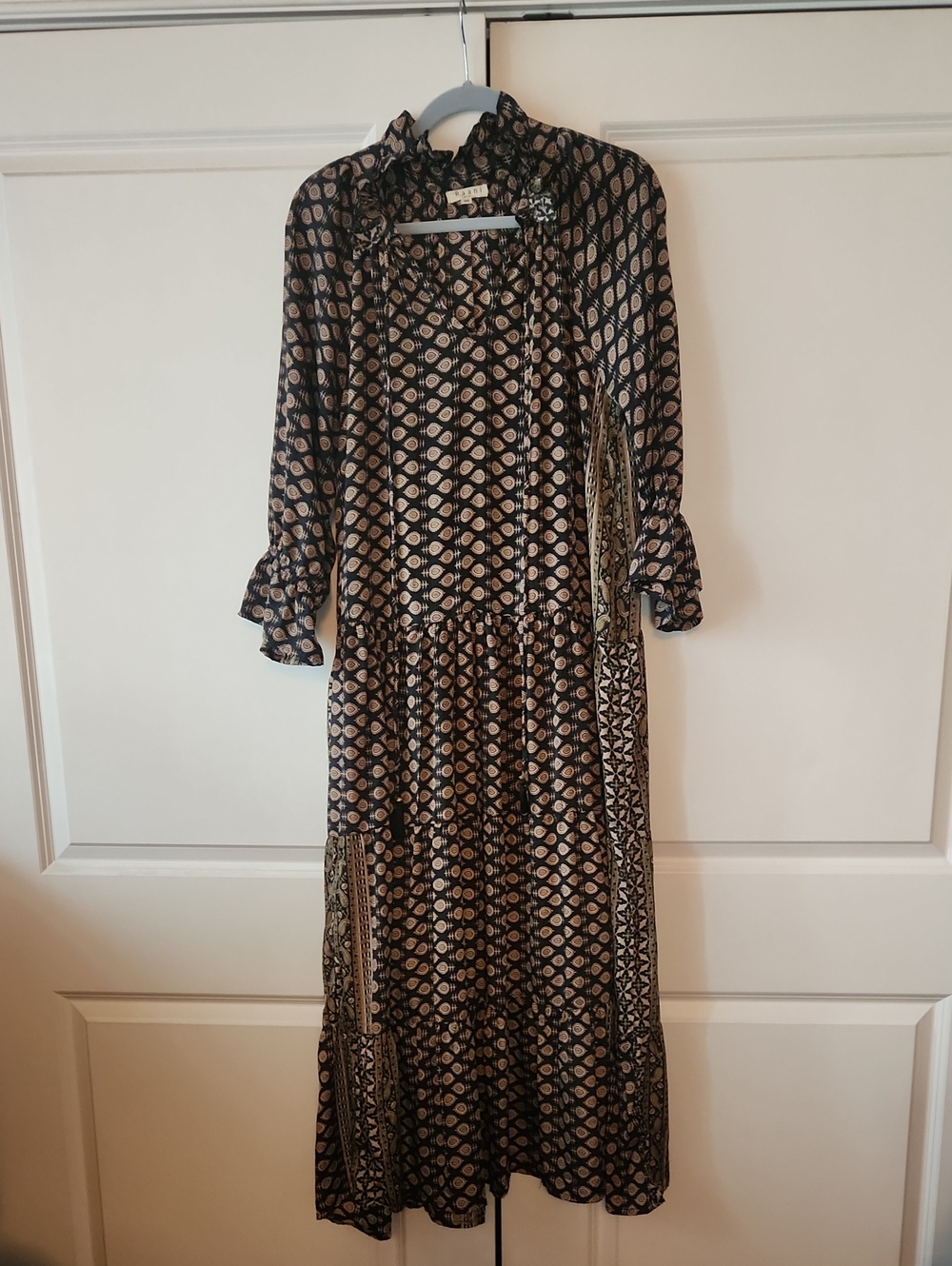 Long Sleeve Black & Cream Printed Maxi Dress